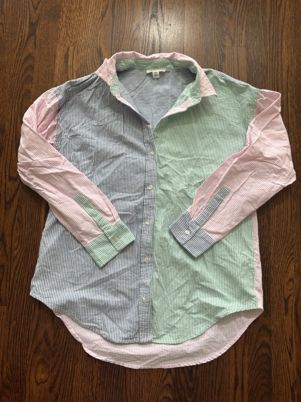 🦄🦄 BEACH LUNCH LOUNGE striped Colorblock Button-Up Shirt